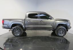 Thumbnail of 2020 Toyota Tacoma