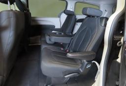 Thumbnail of 2018 Chrysler Pacifica