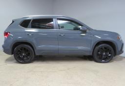 Thumbnail of 2022 Volkswagen Taos
